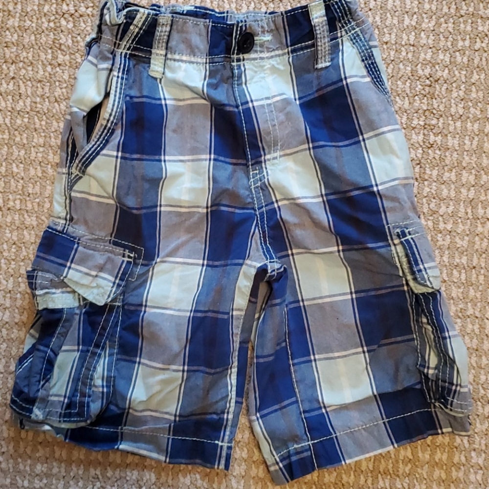 Boy's Oshkosh plaid shorts
